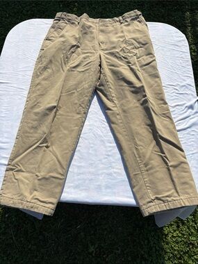 L.L. Bean Men's Light Khaki Comfort Waist Lined Chinos